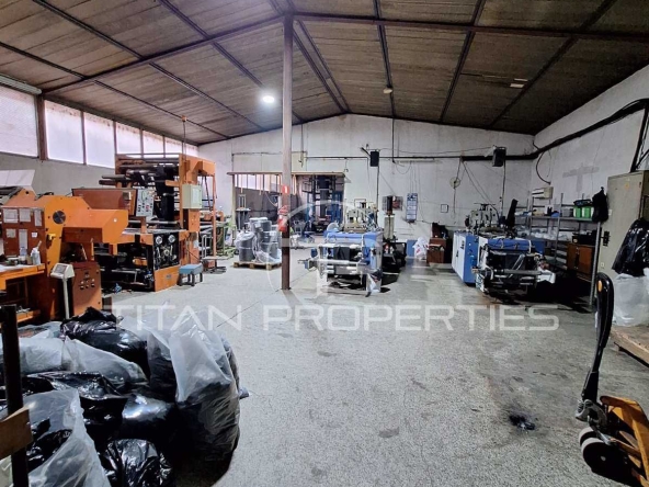 Склад в Пловдив, Тракия - 1070 кв.м за 641 €/кв.м - Снимка #1