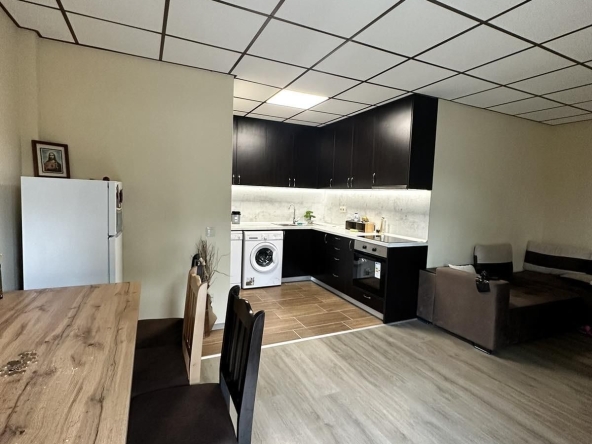 Дава се под наем Тристаен апартамент в София, Обеля - 80 кв.м за 450 € - Снимка #1