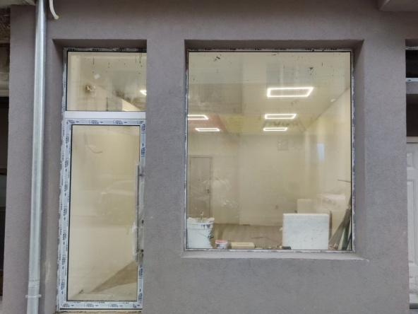 Дава се под наем Магазин в Габрово, Център - 30 кв.м за 204 € - Снимка #1