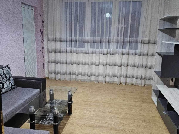 Дава се под наем Двустаен апартамент в София, Бенковски - 60 кв.м за 400 € - Снимка #1