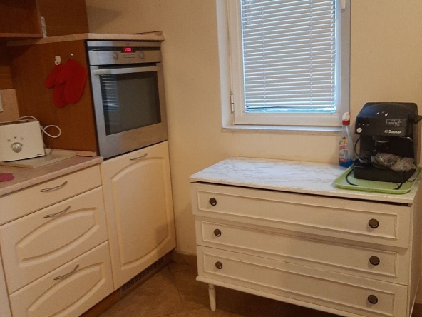 Дава се под наем Двустаен апартамент в София, Зона Б-5 - 77 кв.м за 714 € - Снимка #1