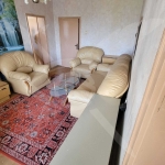 Тристаен апартамент в Пазарджик, Идеален център - 80 кв.м за 613 €/кв.м - Снимка #1