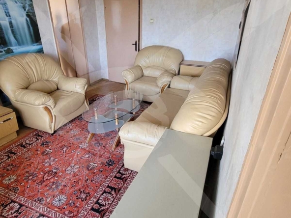 Тристаен апартамент в Пазарджик, Идеален център - 80 кв.м за 613 €/кв.м - Снимка #1