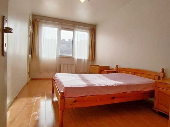 Дава се под наем Двустаен апартамент в София, Борово - 70 кв.м за 350 € - Снимка #1