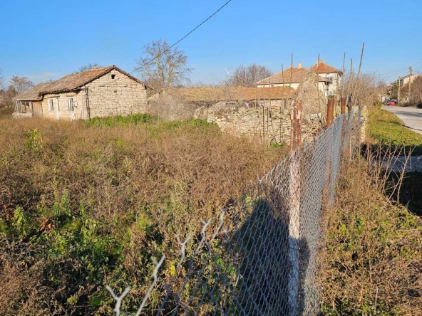 Къща в с. Българево, Област Добрич - 1184 кв.м за 33 €/кв.м - Снимка #1