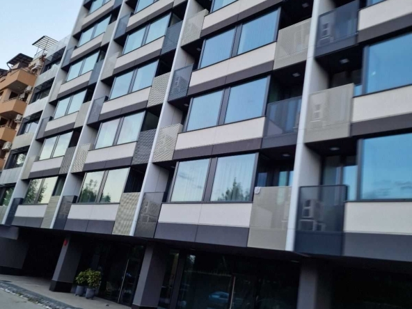 Дава се под наем Едностаен апартамент в София, Студентски град - 37 кв.м за 459 € - Снимка #1