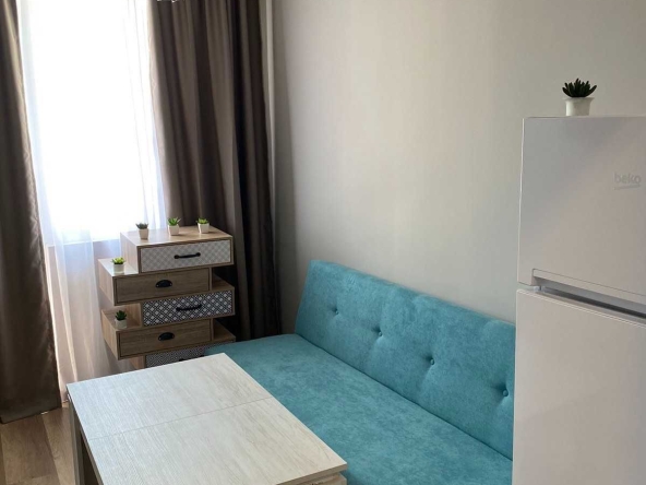 Дава се под наем Двустаен апартамент в Бургас, Зорница - 45 кв.м за 425 € - Снимка #1