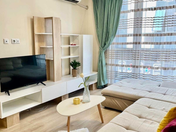 Дава се под наем Двустаен апартамент в Пловдив, Кършияка - 58 кв.м за 408 € - Снимка #1