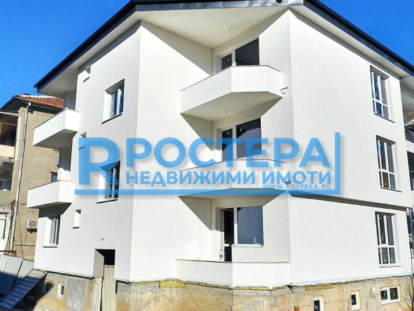 Тристаен апартамент в Търговище, Вароша - 106 кв.м за 944 €/кв.м - Снимка #1