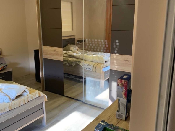 Дава се под наем Тристаен апартамент в Бургас, Лазур - 70 кв.м за 400 € - Снимка #1