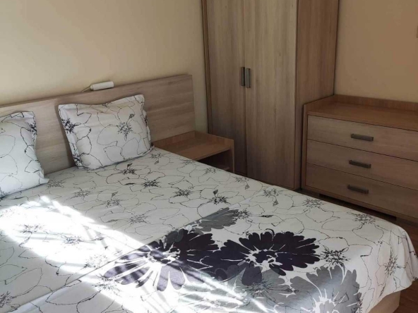 Дава се под наем Двустаен апартамент в к.к. Слънчев бряг - 58 кв.м за 178.5 € - Снимка #1