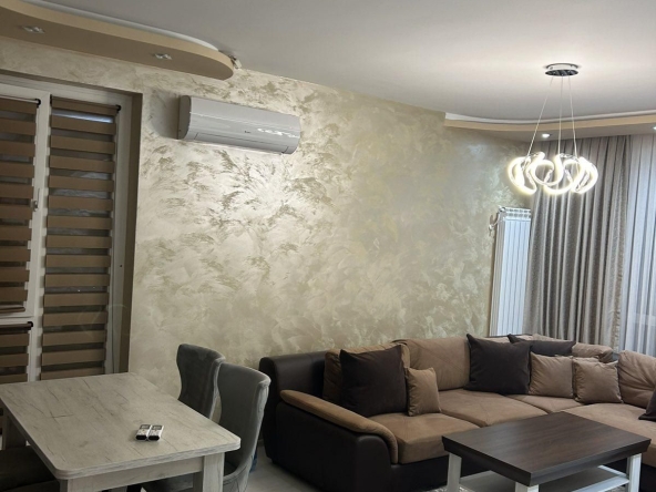 Дава се под наем Двустаен апартамент в Пловдив, Христо Смирненски - 76 кв.м за 650 € - Снимка #1