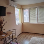 Дава се под наем Едностаен апартамент в Бургас, Център - 40 кв.м за 325 € - Снимка #1