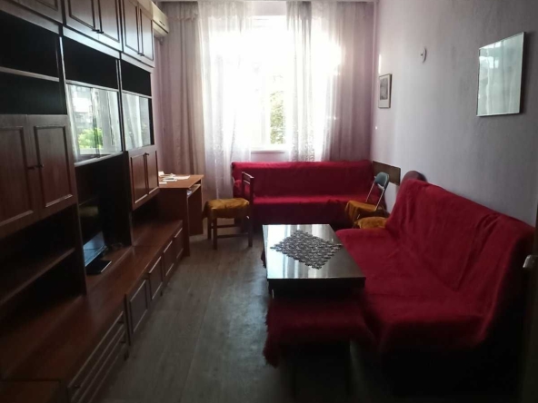 Дава се под наем Двустаен апартамент в Бургас, Център - 65 кв.м за 375 € - Снимка #1