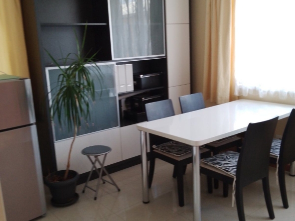 Дава се под наем Едностаен апартамент в София, Банишора - 40 кв.м за 459 € - Снимка #1