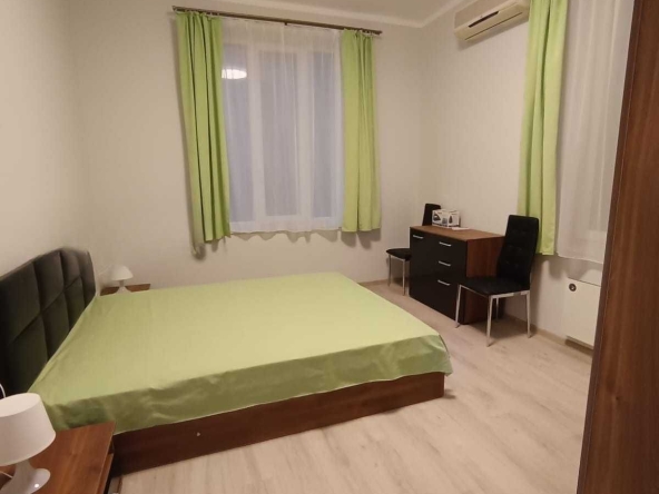 Дава се под наем Тристаен апартамент в София, Център - 70 кв.м за 600 € - Снимка #1