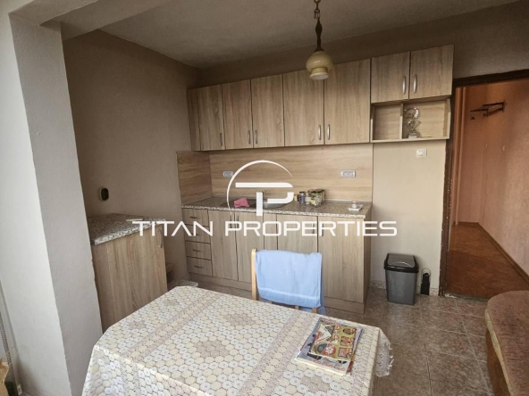 Дава се под наем Едностаен апартамент в Бургас, Славейков - 45 кв.м за 280.5 € - Снимка #1