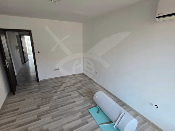 Тристаен апартамент в Несебър - 94 кв.м за 1043 €/кв.м - Снимка #1