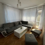 Дава се под наем Двустаен апартамент в Бургас, Славейков - 75 кв.м за 325 € - Снимка #1