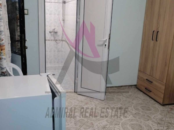 Дава се под наем Едностаен апартамент в к.к. Св.Св. Константин и Елена - 30 кв.м за 190 € - Снимка #1