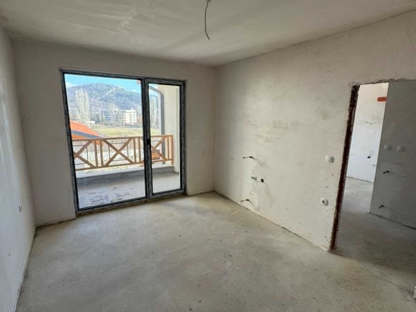 Дава се под наем Двустаен апартамент в Велинград - 58 кв.м за 58000 € - Снимка #1