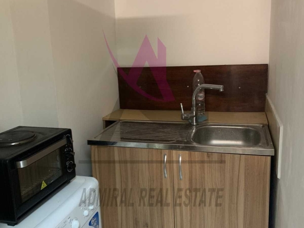 Дава се под наем Двустаен апартамент в Варна, Цветен квартал - 40 кв.м за 225 € - Снимка #1