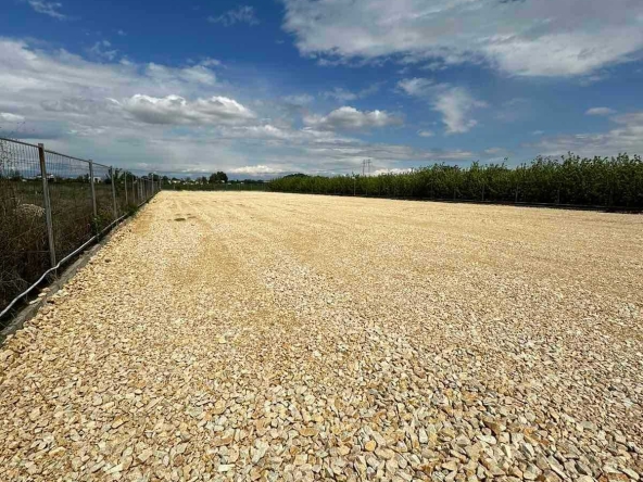 Парцел в Пловдив, Индустриална зона - Юг - 3100 кв.м за 100 €/кв.м - Снимка #1