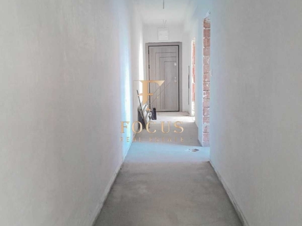 Тристаен апартамент в Пловдив, Център - 118 кв.м за 1545 €/кв.м - Снимка #1