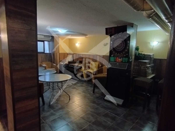 Заведение в Бургас, Възраждане - 270 кв.м за 1075 €/кв.м - Снимка #1