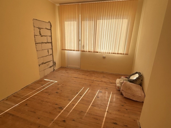 Четиристаен апартамент в Хасково, Куба - 96 кв.м за 1169 €/кв.м - Снимка #1