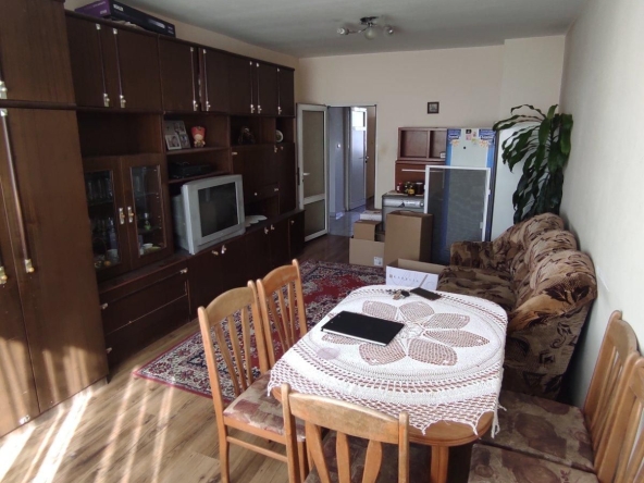 Тристаен апартамент в Бургас, Център - 102 кв.м за 1270 €/кв.м - Снимка #1