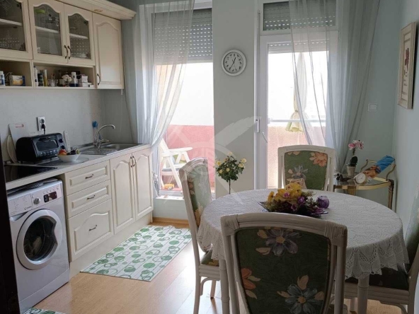 Тристаен апартамент в к.к. Слънчев бряг - 80 кв.м за 800 €/кв.м - Снимка #1