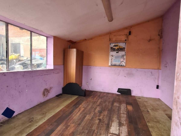 Дава се под наем Промишлена сграда в Благоевград, Грамада - 1 кв.м за 306 € - Снимка #1