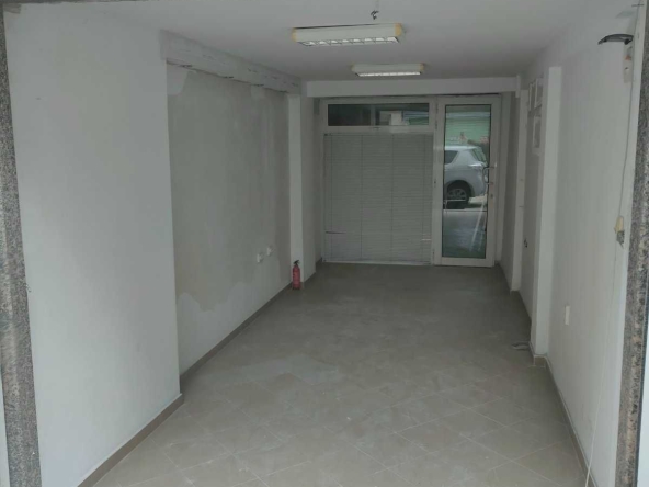 Дава се под наем Гараж / Паркомясто в Пловдив, Център - 50 кв.м за 250 € - Снимка #1