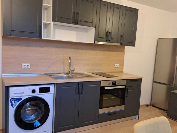 Дава се под наем Двустаен апартамент в Бургас, Изгрев - 55 кв.м за 500 € - Снимка #1