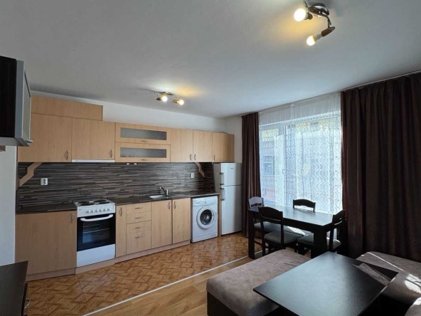 Дава се под наем Двустаен апартамент в Бургас, Лазур - 67 кв.м за 560 € - Снимка #1