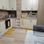 Дава се под наем Тристаен апартамент в Бургас, Център - 90 кв.м за 1100 € - Снимка #1