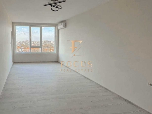 Тристаен апартамент в Пловдив, Съдийски - 188 кв.м за 1144 €/кв.м - Снимка #1