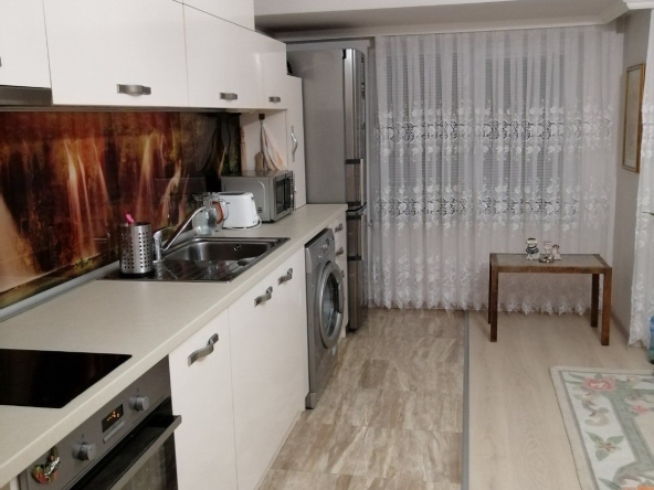 Тристаен апартамент в Благоевград, Идеален център - 77 кв.м за 1429 €/кв.м - Снимка #1