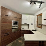 Дава се под наем Четиристаен апартамент в София, Витоша - 110 кв.м за 1100 € - Снимка #1