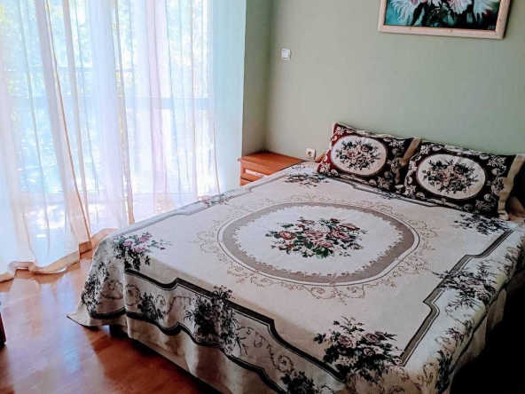 Дава се под наем Тристаен апартамент в Поморие - 65 кв.м за 375 € - Снимка #1