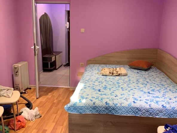 Дава се под наем Тристаен апартамент в Бургас, Лазур - 70 кв.м за 400 € - Снимка #1