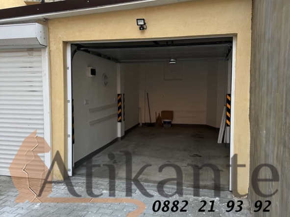 Дава се под наем Гараж / Паркомясто в София, Център - 25 кв.м за 204 € - Снимка #1