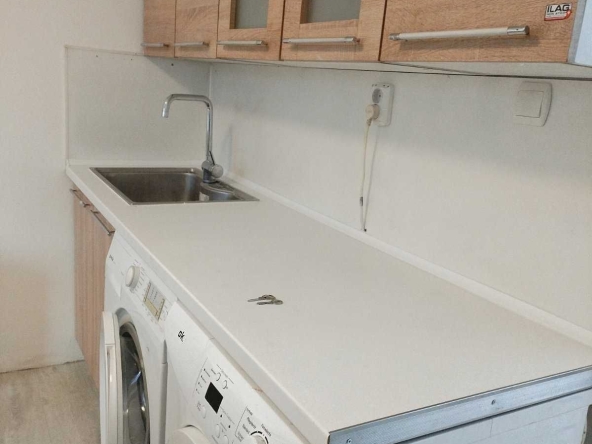 Дава се под наем Двустаен апартамент в Варна, Виница - 47 кв.м за 306 € - Снимка #1