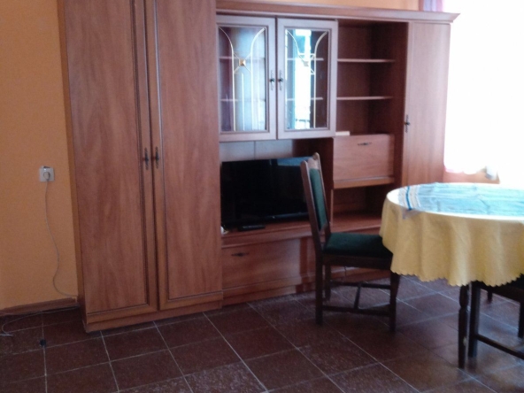 Дава се под наем Двустаен апартамент в Варна, Червен площад - 55 кв.м за 331.5 € - Снимка #1