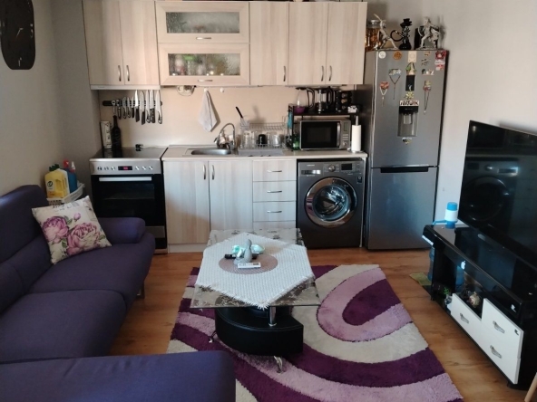 Тристаен апартамент в Момчилград - 92 кв.м за 887 €/кв.м - Снимка #1