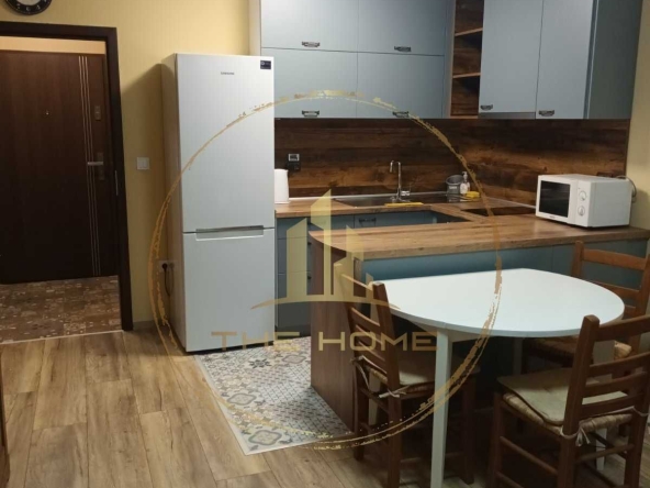 Дава се под наем Двустаен апартамент в Варна, м-т Траката - 60 кв.м за 375 € - Снимка #1