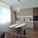 Тристаен апартамент в Варна, Левски - 100 кв.м за 2400 €/кв.м - Снимка #1