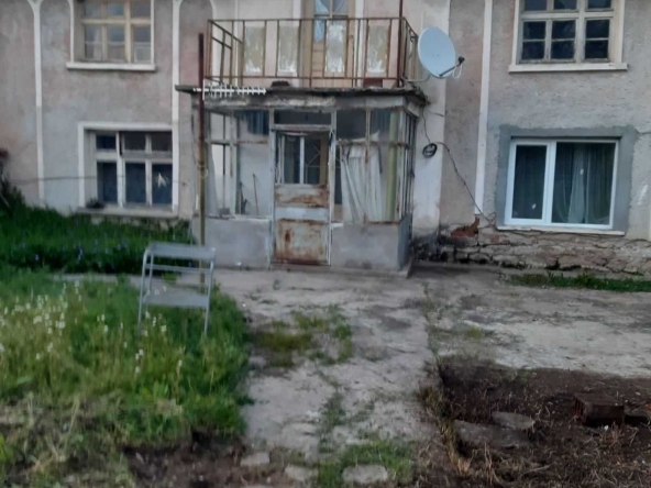 Къща в Хасково, Дружба 1 - 1 кв.м за 153000 €/кв.м - Снимка #1
