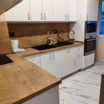 Дава се под наем Тристаен апартамент в Казанлък - 100 кв.м за 382.5 € - Снимка #1